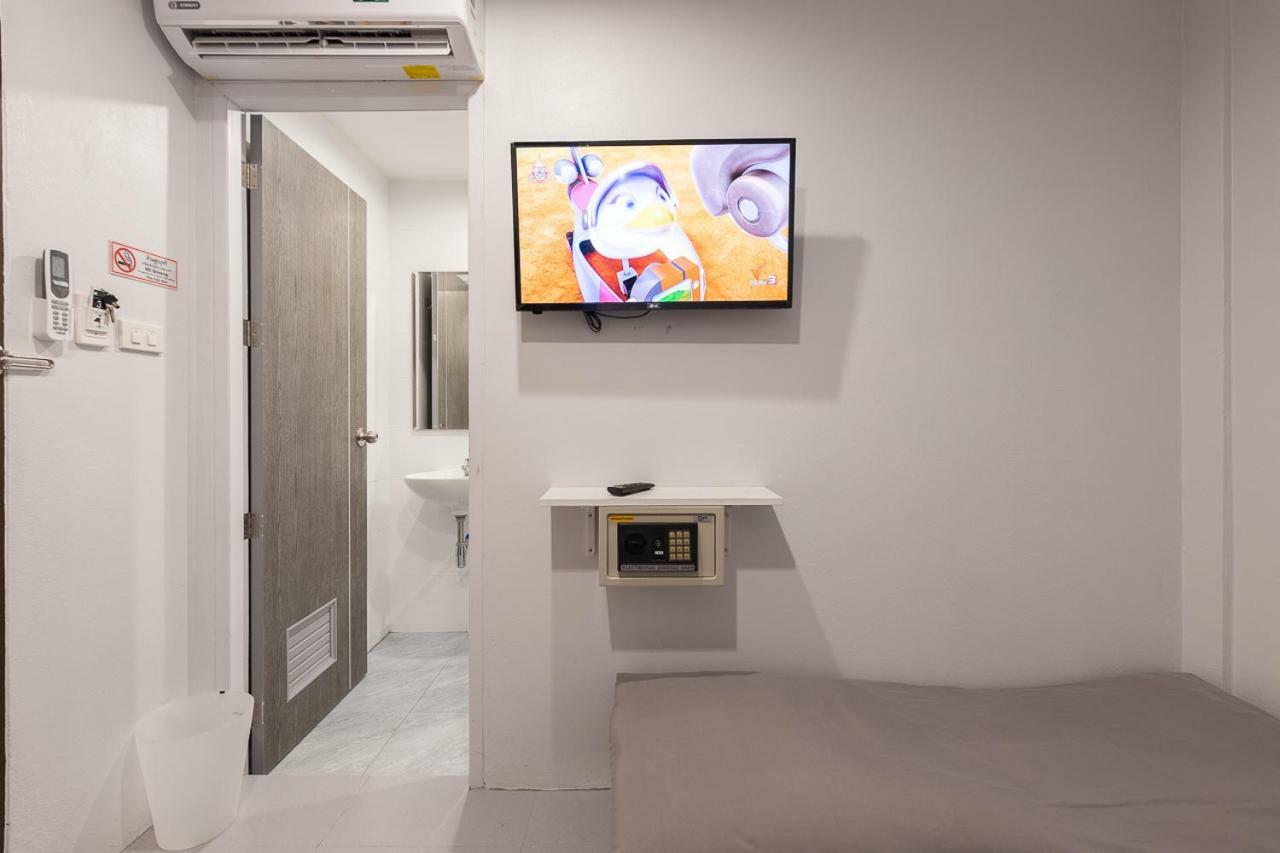 Albergue Minimal House Patong (Adults Only) Exterior foto